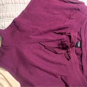 Victoria sport Women's burgundy loungeShorts